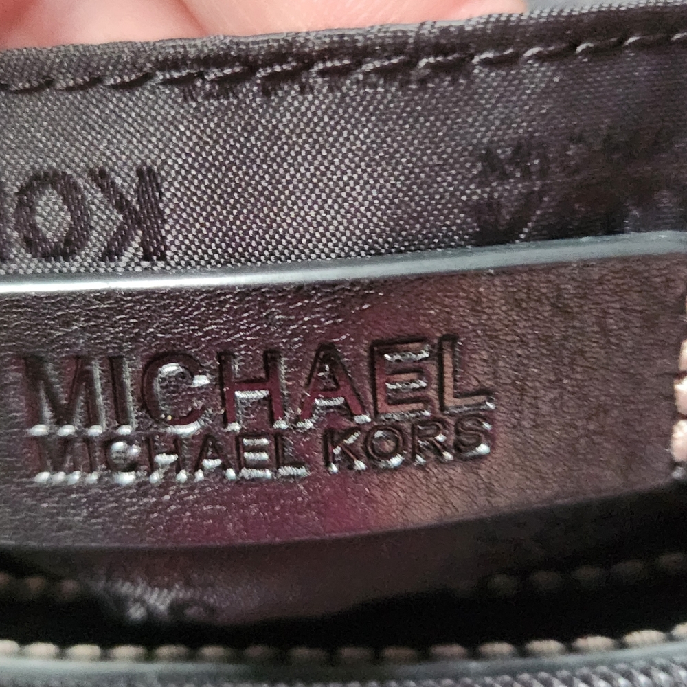 Michael Kor, bag/purse, never used. Beautiful light tan with the dark accents